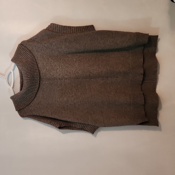 Moth sleeveless knit - Picture 1 of 4